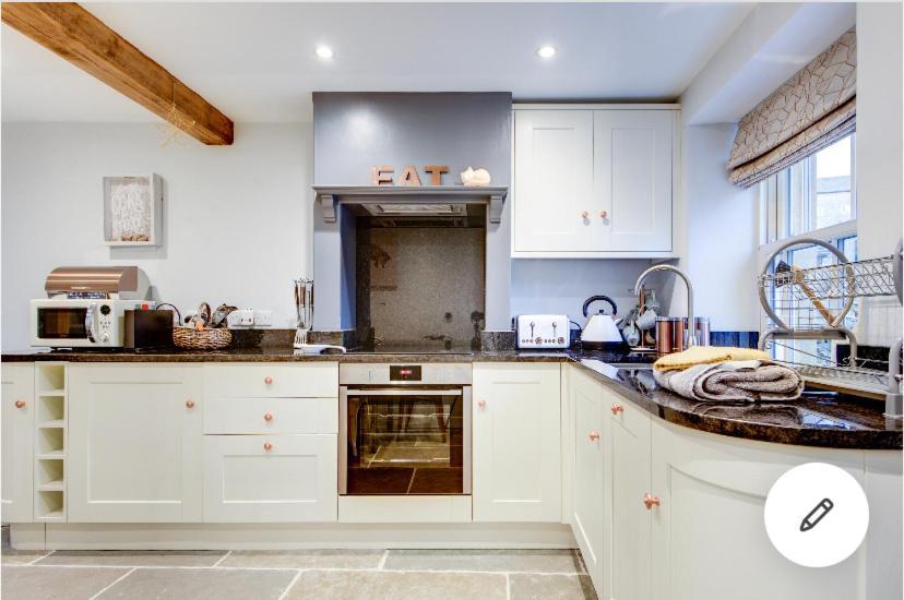 Rustic Retreats Jacks Cottage With Hot Tub & Alpaca Walking Experiences Matlock  Exterior photo